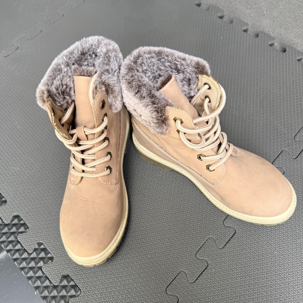 Portland Boots Womens Size 6 Beige Faux Fur Lined Ankle Snow Lace Up Winter